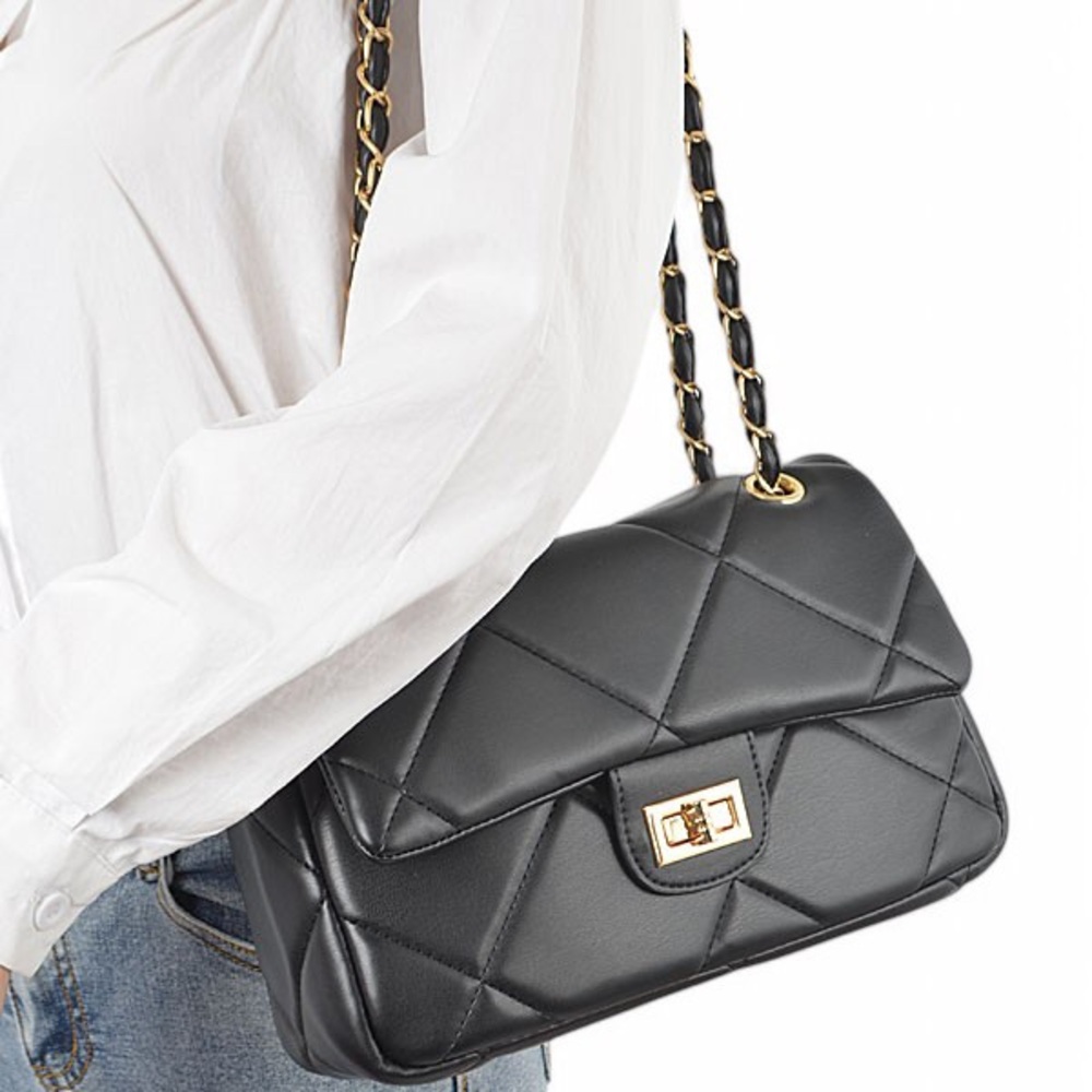 Elegant Black Quilted Shoulder Bag